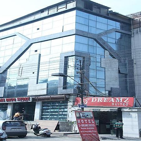 Dreamz Suites New Delhi Exterior foto